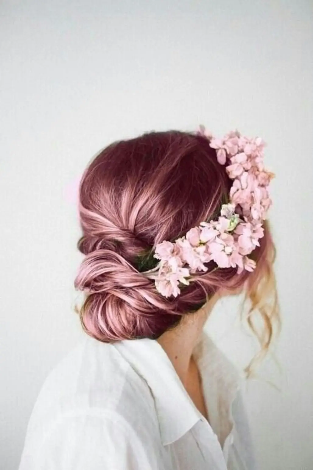hair,bridal accessory,clothing,pink,hairstyle,