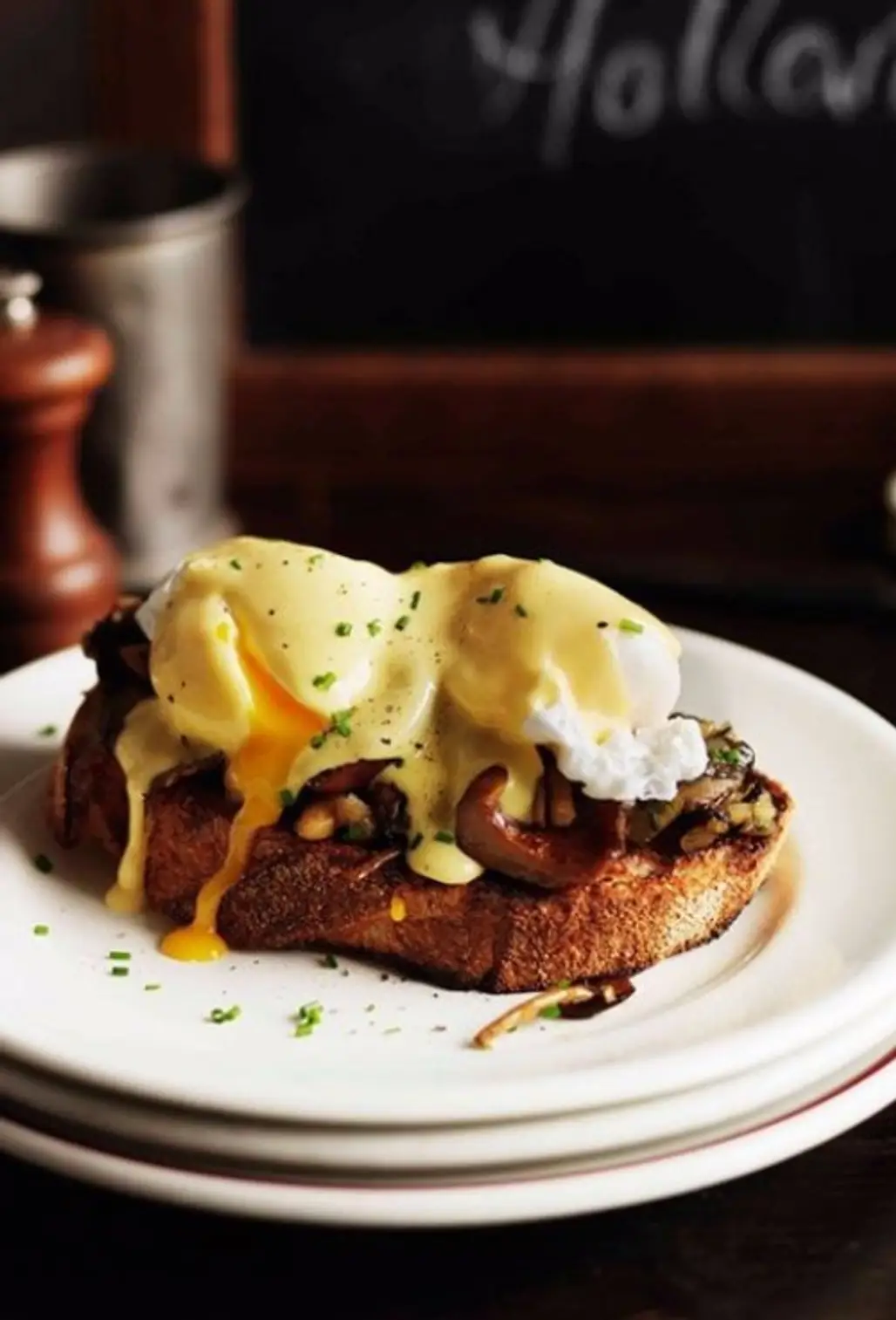 Mushrooms on Toast with Poached Eggs and Hollandaise