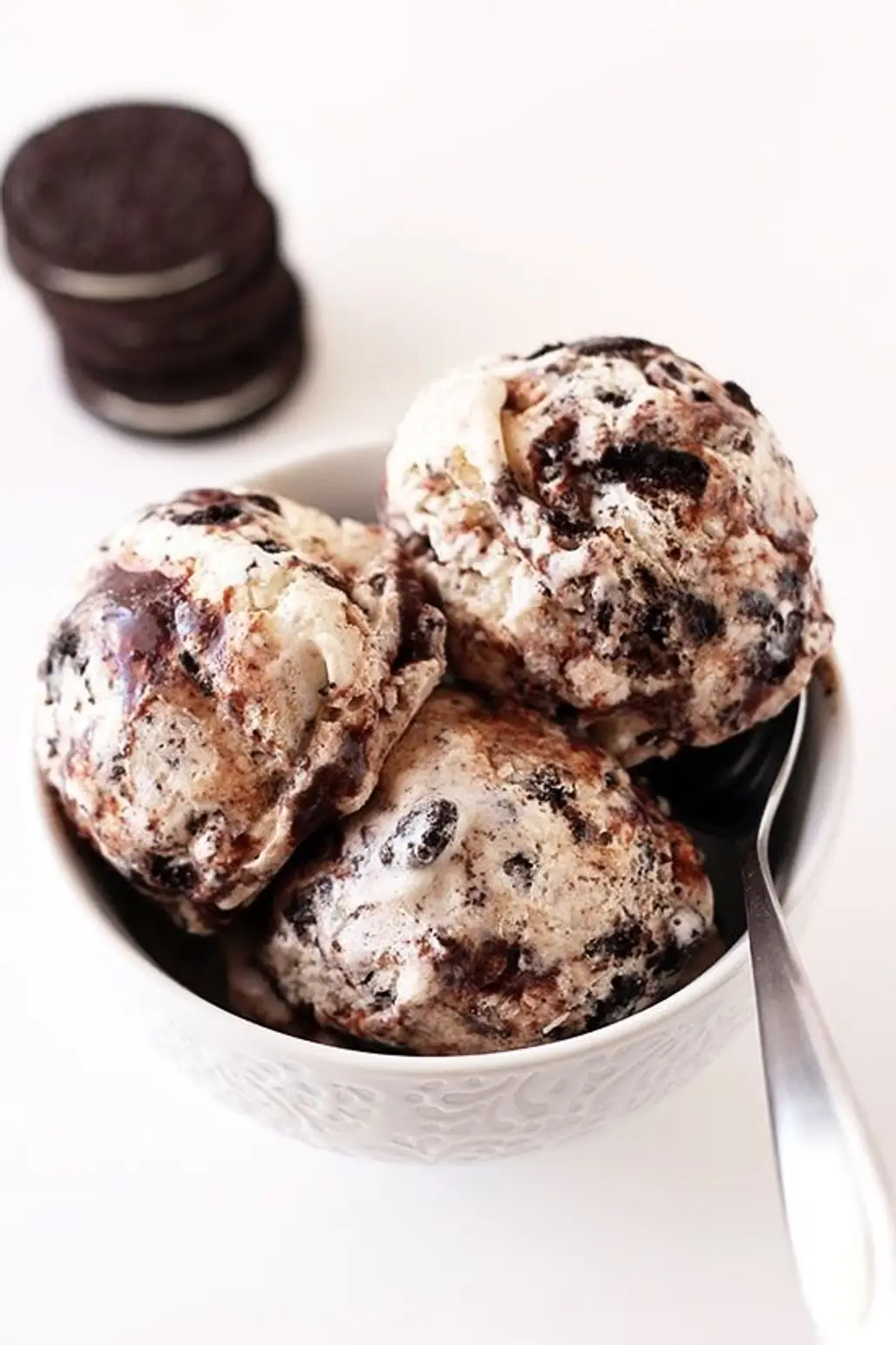Cookies and Cream Fudge Swirl Ice Cream