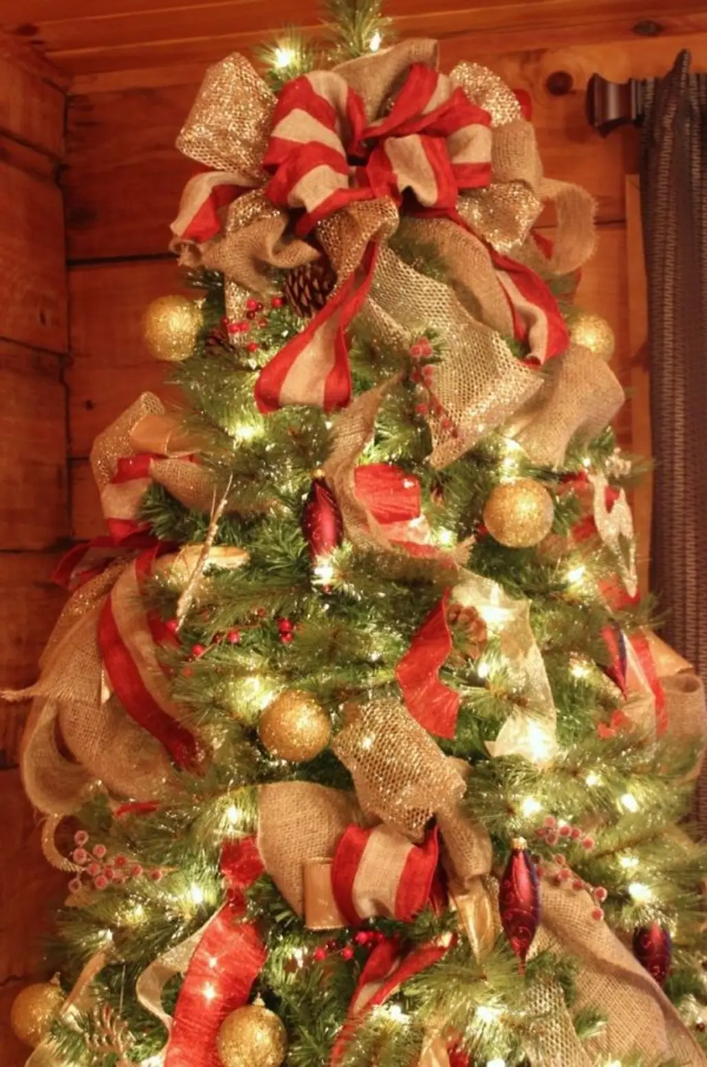 tree,christmas tree,christmas decoration,christmas,decor,