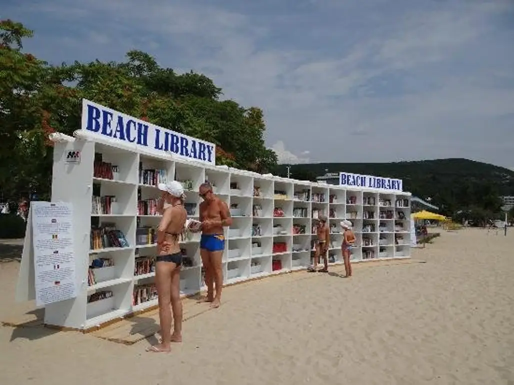 Beach Library – Bulgaria