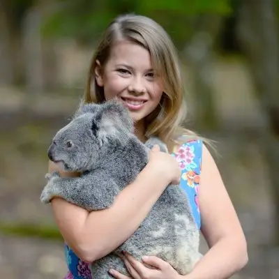 Photos of Bindi Irwin That Prove Shes Just as Great as Her Dad ...