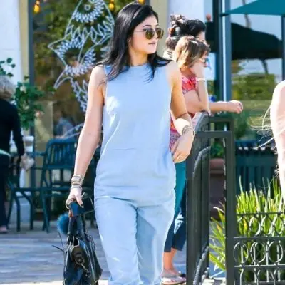 7 Adorable Street Style Looks from Kylie Jenner ...