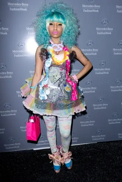 7 Absolutely Crazy Nicki Minaj Outfits That You'd Have to See to Believe