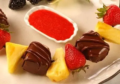 Tiny Chocolate Cakes and Fruit Kabobs
