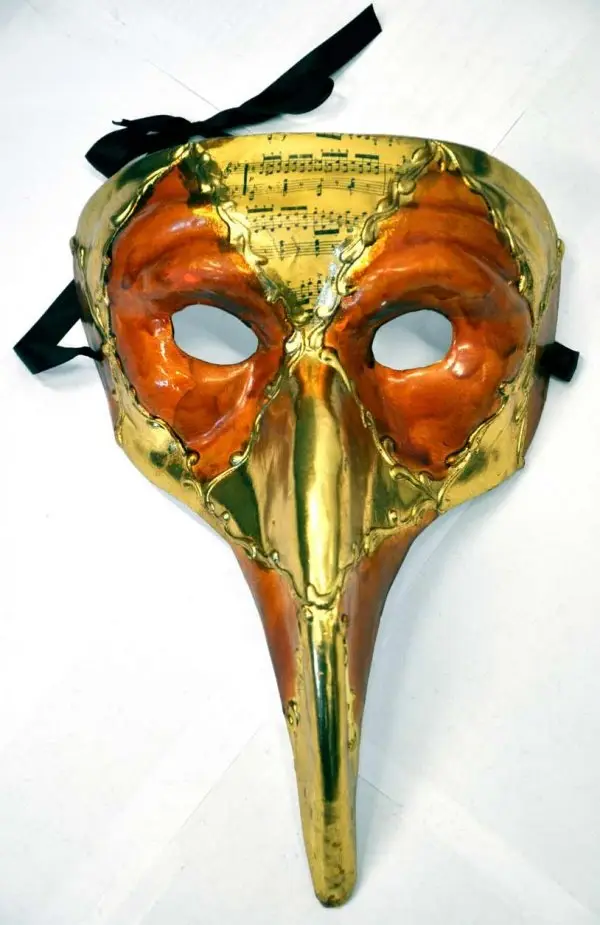 7 Things You Should Know about the History of Masquerade Masks