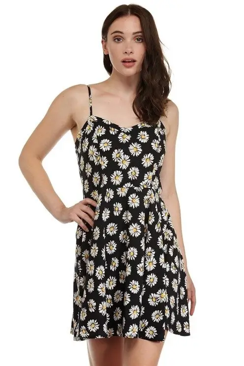7 Spring Dresses for Teens to Soak up the Sun ...