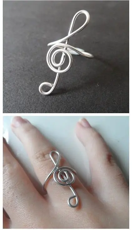 Wire Clef Ring