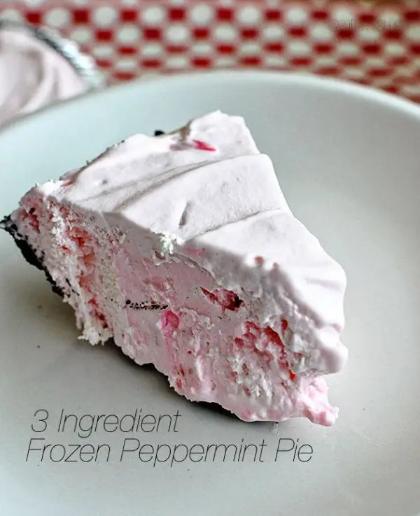 3 Ingredient Frozen Peppermint Pie
