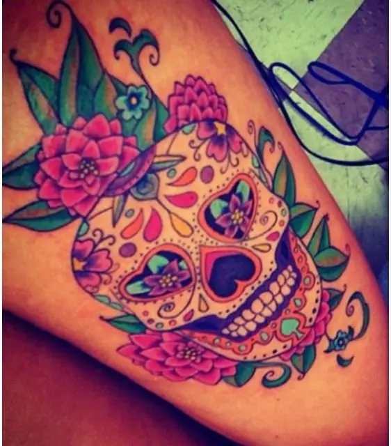 Pin by Talia on tattoos  Feminine skull tattoos Girly skull tattoos  Pretty skull tattoos