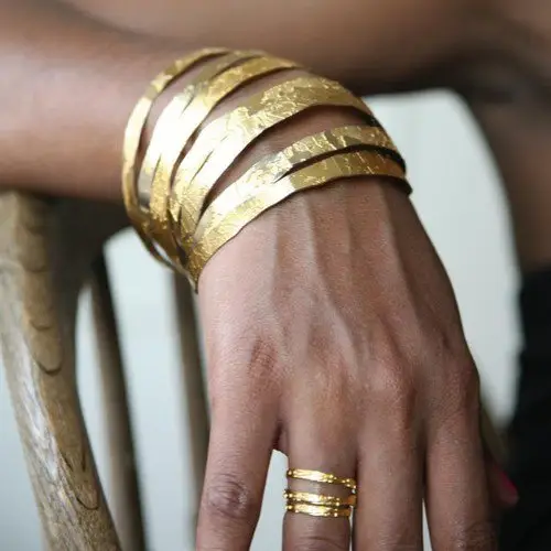 bracelet, finger, arm, bangle, close up,