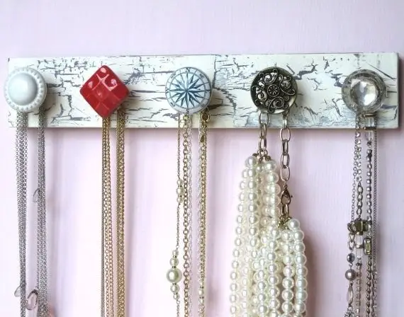 Necklace Knobs