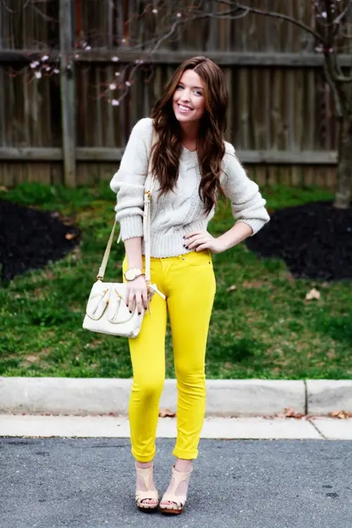 7 Fabulous Tips on How to Wear Colored Jeans ...
