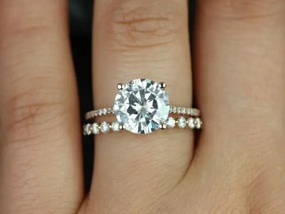 ring,jewellery,fashion accessory,diamond,gemstone,