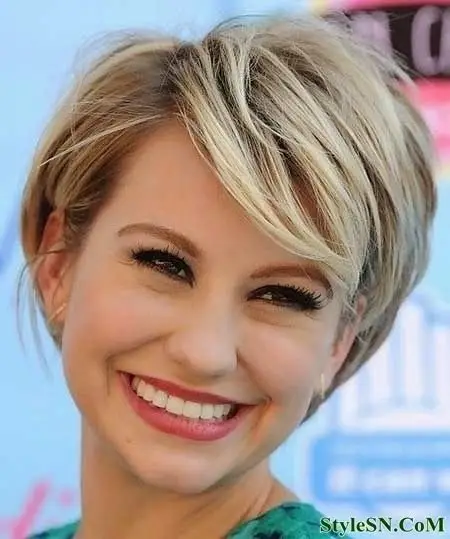 30 Crazy-Cute Short Hairstyles for Women With Thick Hair  Haircut for  thick hair, Thick hair styles, Short hairstyles for thick hair