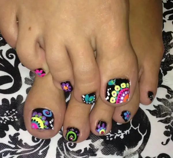 Rock Those Sandals with One of These Jaw Dropping Toe Nail Art Designs ...