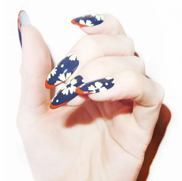 finger, hand, blue and white porcelain, nail, manicure,