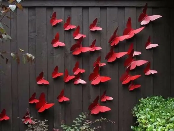 You Can't Go Wrong with Butterfly Fence Sculptures