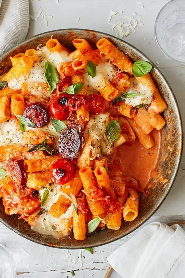 31 Delicious Pasta Bakes for Easy Midweek Meals ...