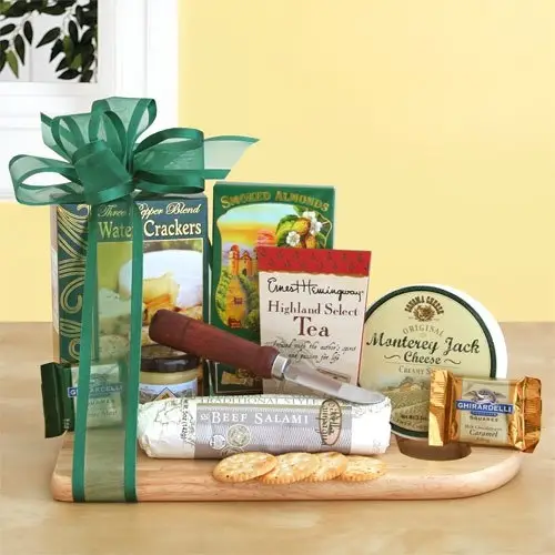gift basket,food,gift,basket,shelf,