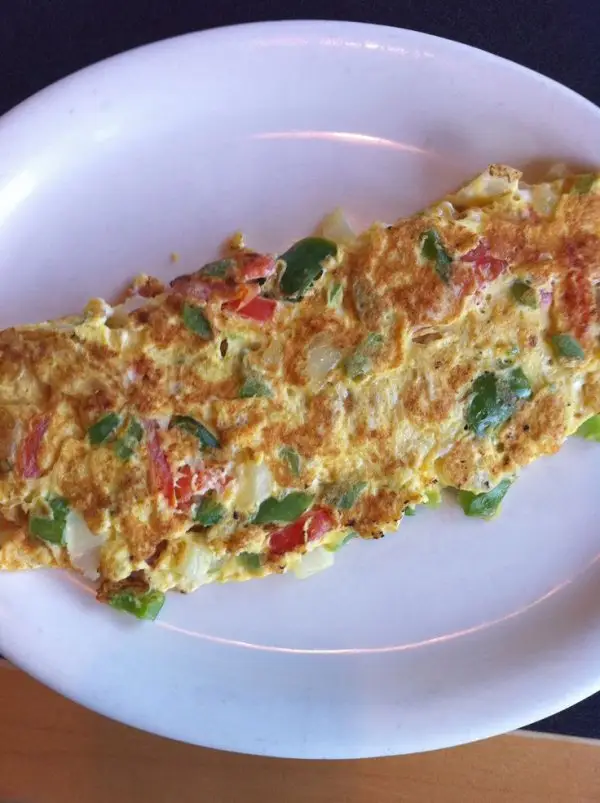 Egg White Omelet with Peppers, Onions and Tomatoes