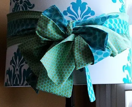 8 Delightful Damask DIY Projects ...