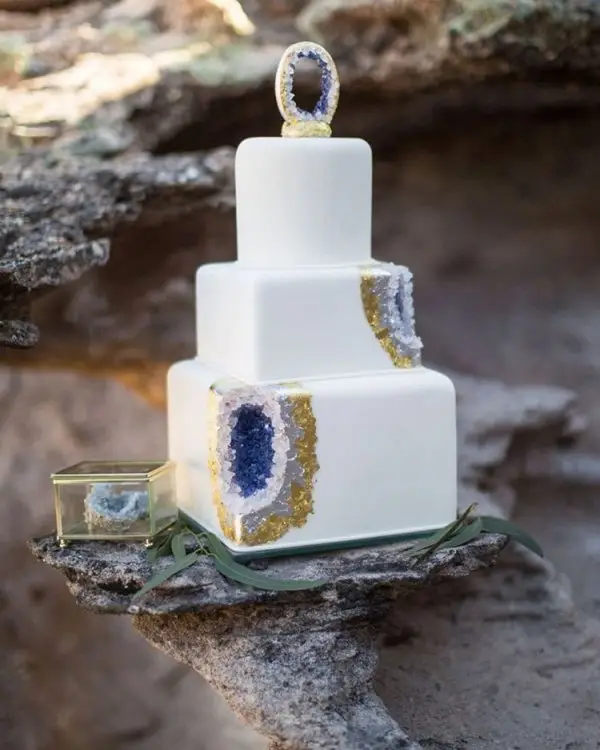 wedding cake, jewellery,