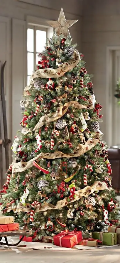 Classic Christmas Tree