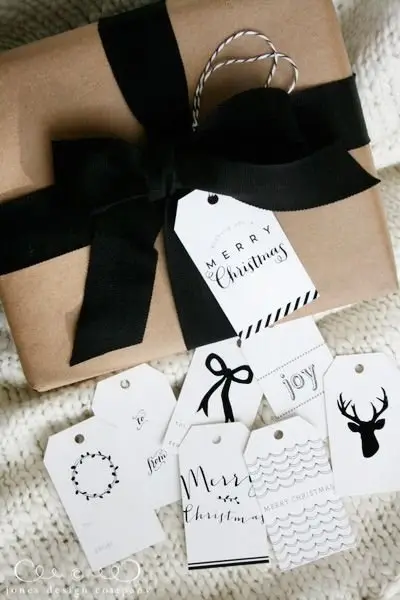 Gift Wrapping Ideas You NEED to Copy NOW - designedbycarissa
