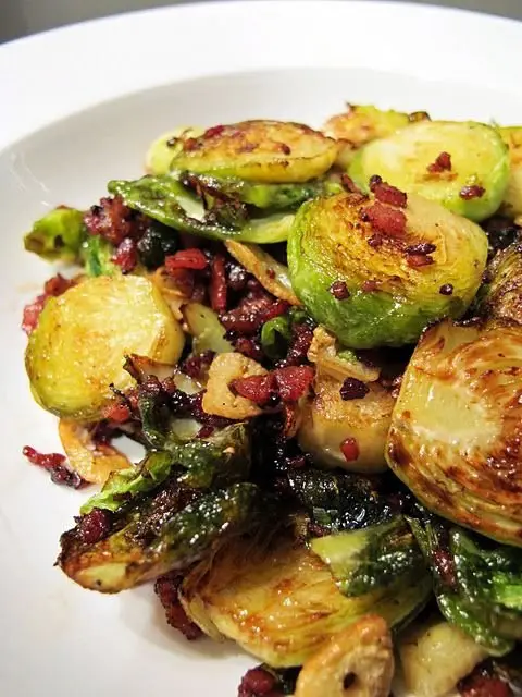 Crispy Brussels Sprouts with Bacon and Garlic