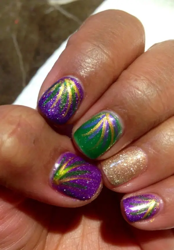 color,nail,finger,purple,green,