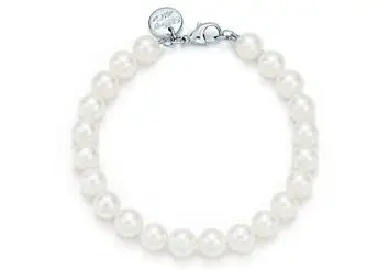 Tiffany Essential Bracelet of Akoya Pearls with an 18k White Gold Clasp