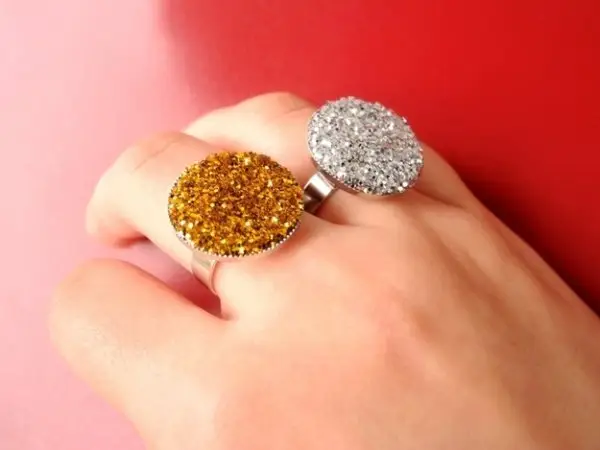 jewellery,ring,fashion accessory,yellow,diamond,