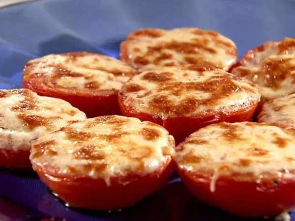 Cheesy Tomatoes