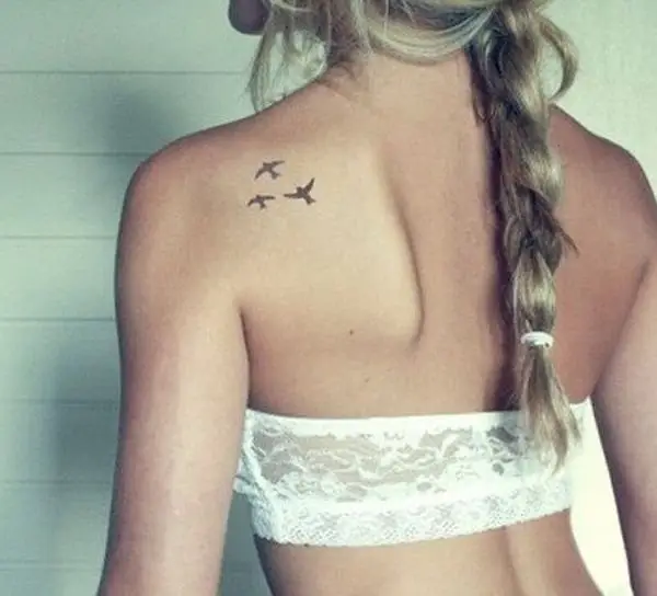 girl back shoulder tattoos