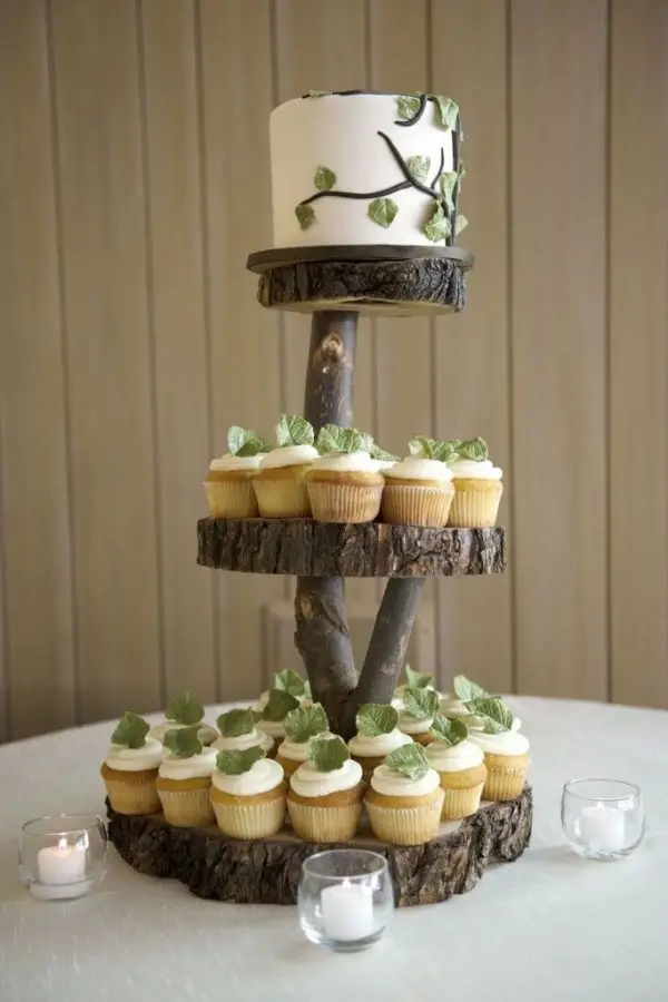 wedding cake,cake,buttercream,food,dessert,