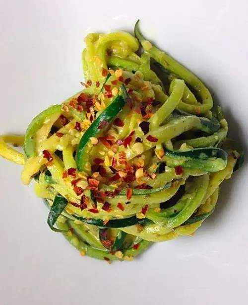 Creamy Garlic Zucchini Noodles with Red Pepper Flakes