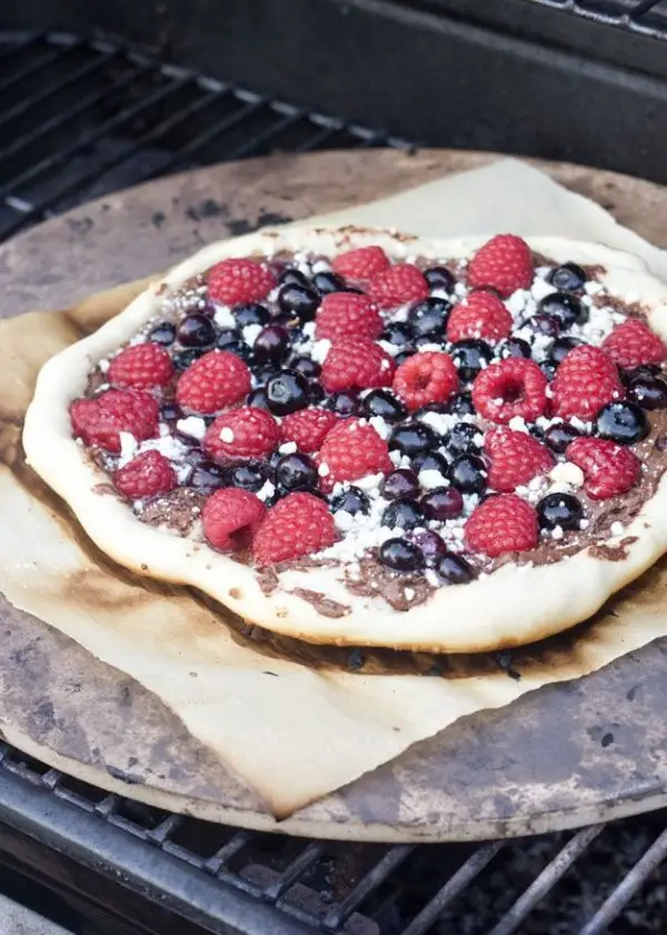 Grill a Packet of Berries for a Warm Summery Meal