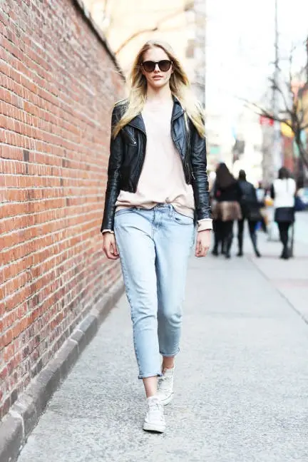 11 Street Style Ways to Wear Boyfriend Jeans ...