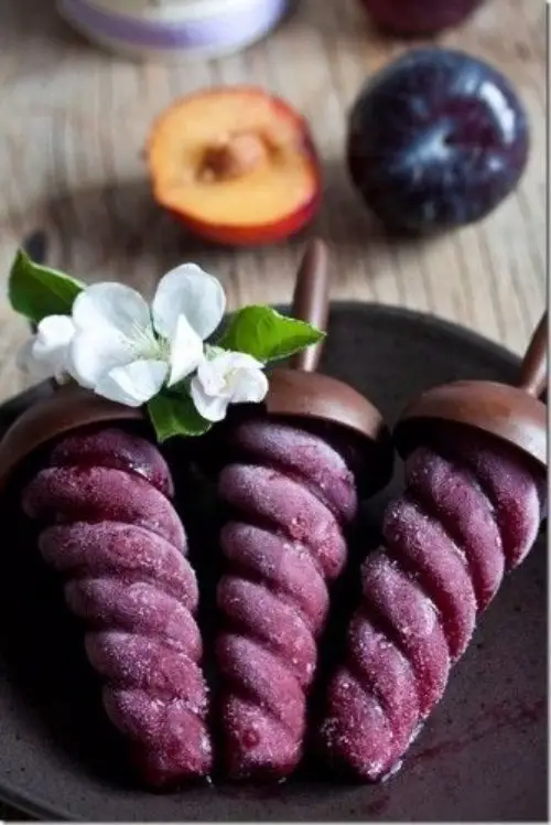 Plum Sorbet and Red Wine Popsicle Recipe