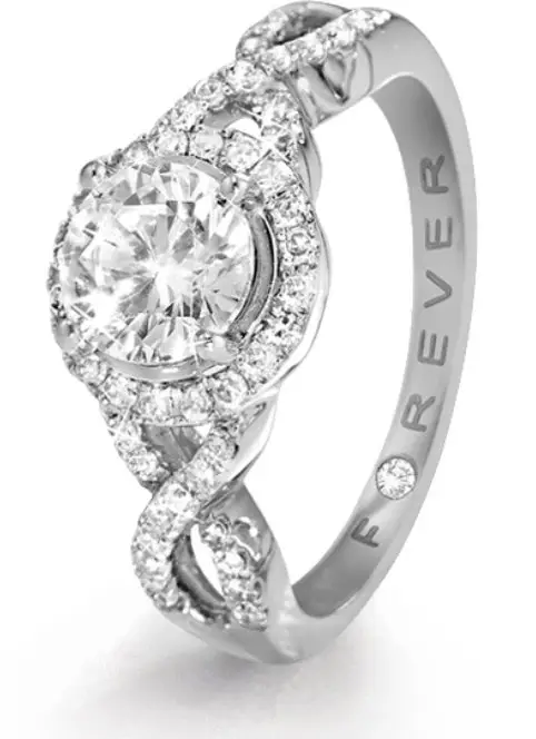 jewellery,platinum,fashion accessory,diamond,gemstone,