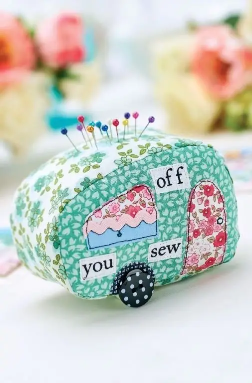 Just needed a pin cushion, turned out so cute! : r/sewing