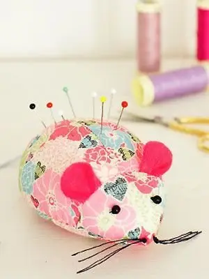 6 Pieces Felt Pin Cushion Small Felt Pincushions DIY Projects Insert Pin Cushion Cute Wearable for Sewing Supplies Quilting DIY Crafts Set B, Size