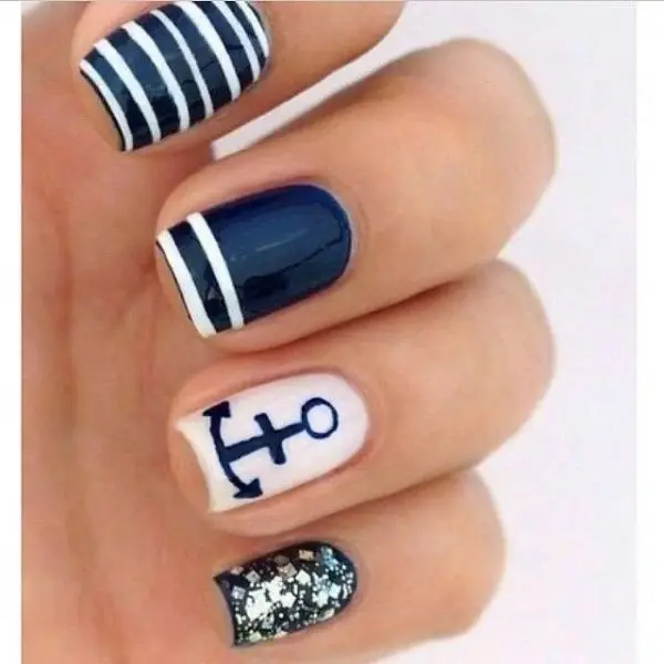 cute anchor nail designs black and white