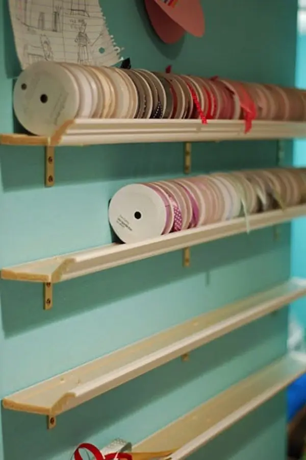 Store Ribbon on Your Walls with Crown Molding