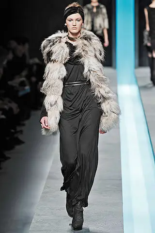 20 Most Fashionable Designer Fur Coats ...