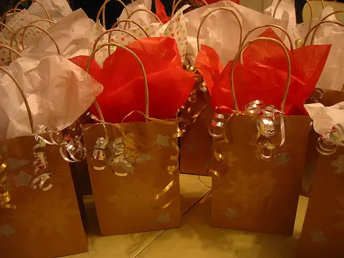 Decorate Your Own Gift Bags