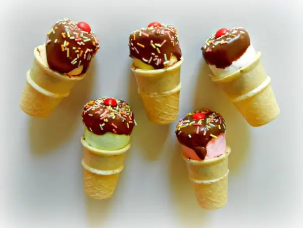 Mini Marshmallow Ice-cream Cones