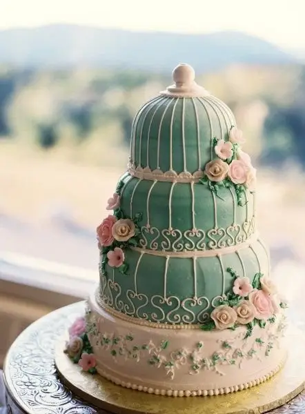 wedding cake,food,cake,cake decorating,sugar paste,