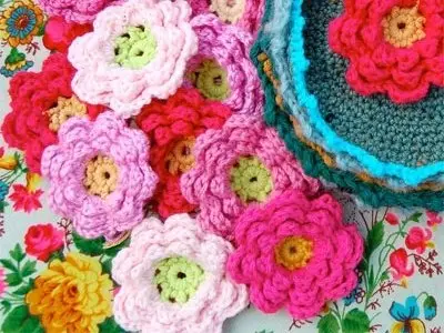 9 Ace Projects to Use up Scraps of Wool ...